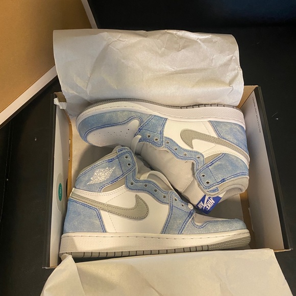 Jordan Shoes - Jordan 1 High Hyper Royal